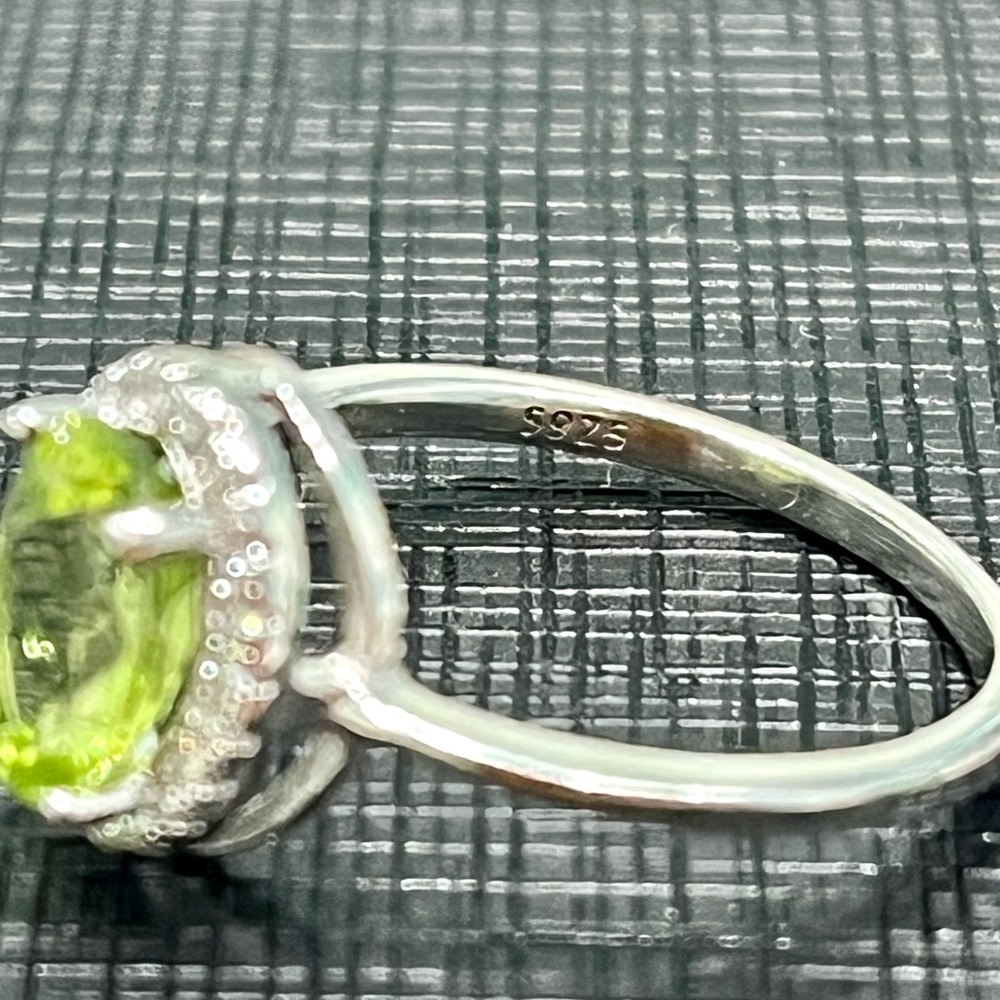 2ct Peridot 14KGP Ring - Picture 5 of 5